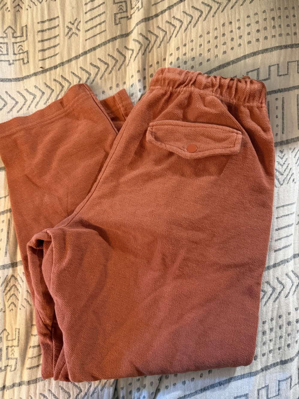 Standard Cloth Drawstring Sweatpants - Picture 2 of 3